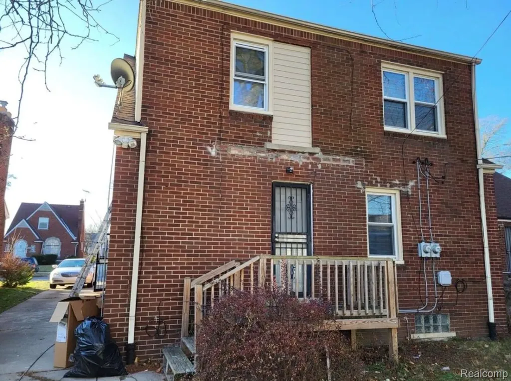 19690 Cliff Street Detroit City MI 48234