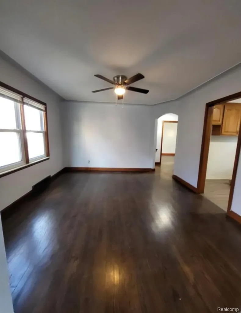 19690 Cliff Street Detroit City MI 48234