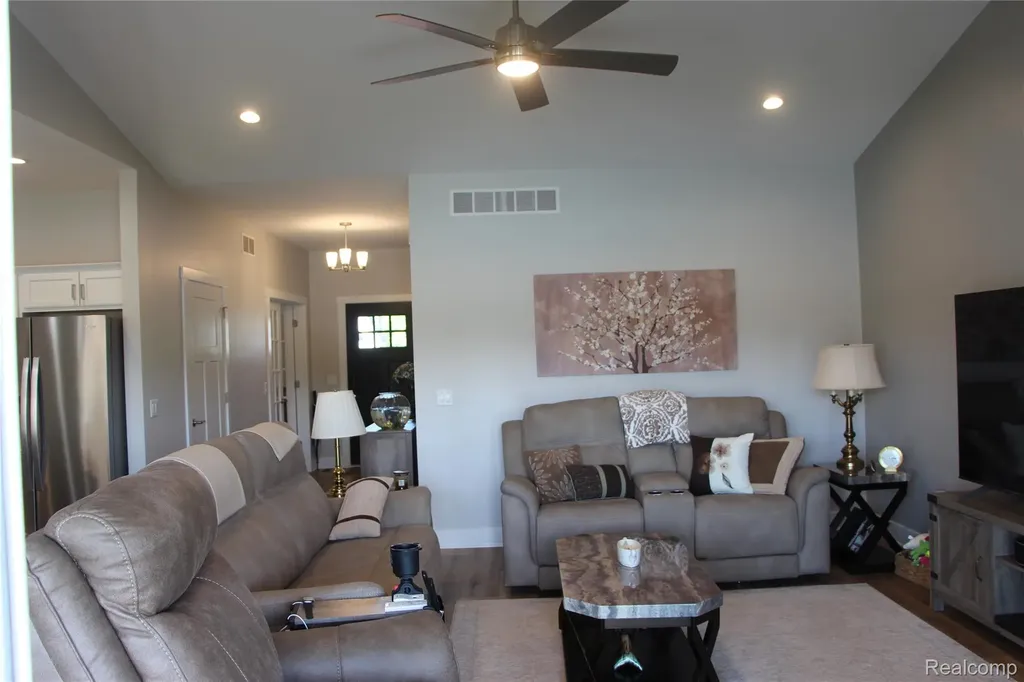 12824 Ivy Lane Fenton Charter Township MI 48451