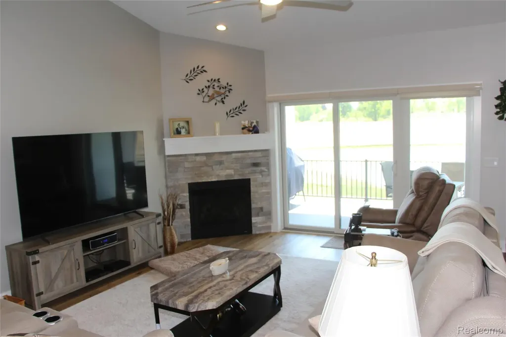 12824 Ivy Lane Fenton Charter Township MI 48451