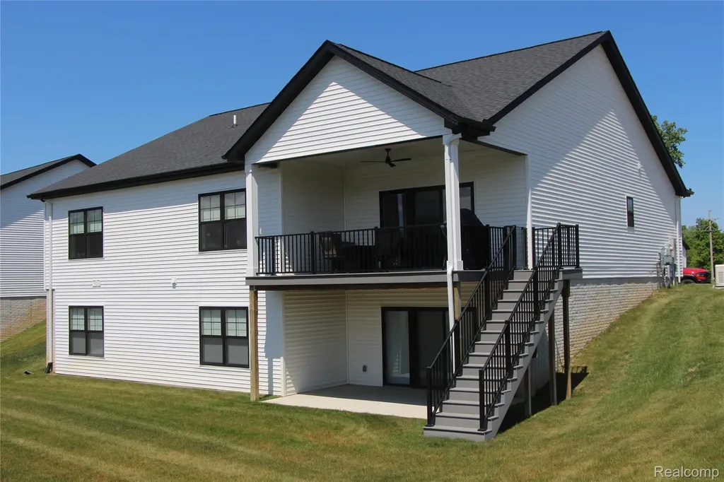 12824 Ivy Lane Fenton Charter Township MI 48451
