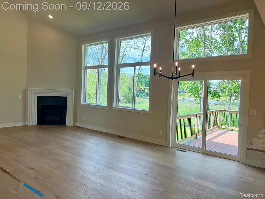 2934 W Walton Boulevard Waterford Charter Township MI 48329