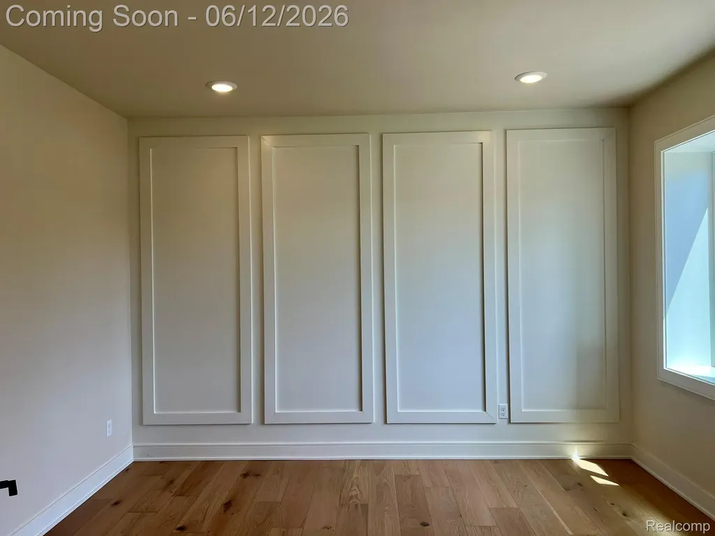 2934 W Walton Boulevard Waterford Charter Township MI 48329