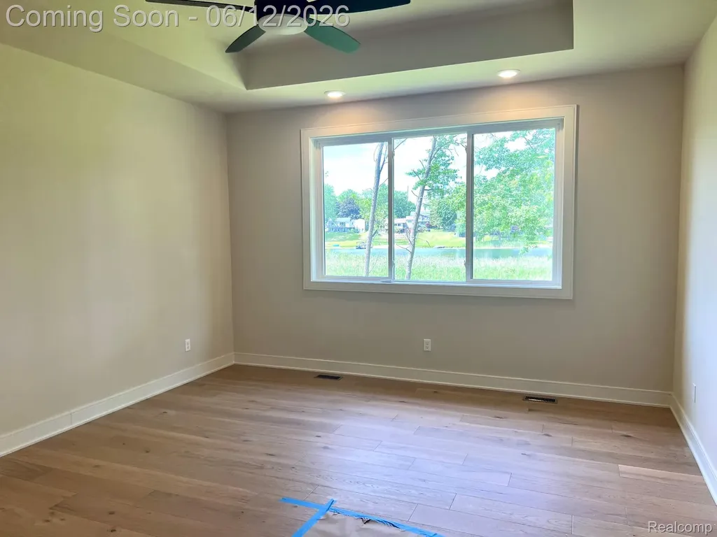 2934 W Walton Boulevard Waterford Charter Township MI 48329