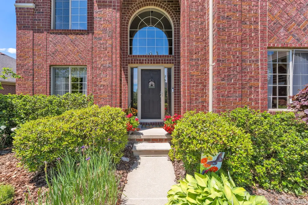 55477 Snead Drive Macomb Township MI 48042