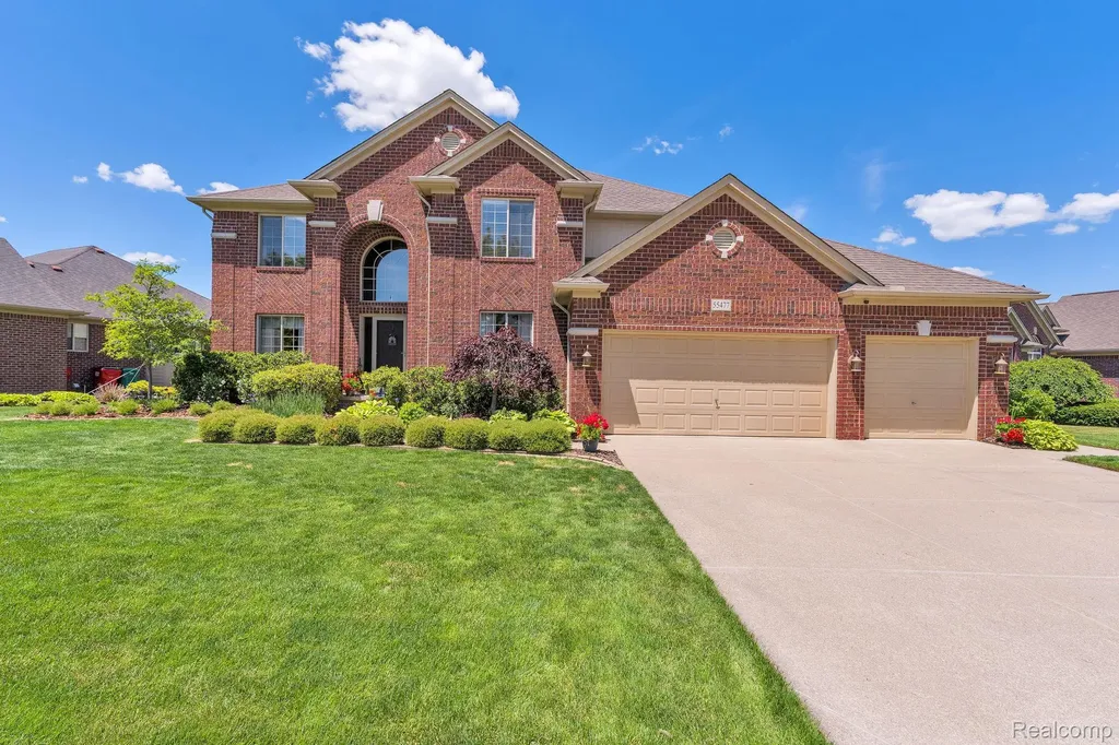 55477 Snead Drive Macomb Township MI 48042