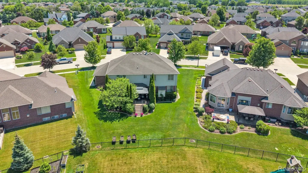 55477 Snead Drive Macomb Township MI 48042