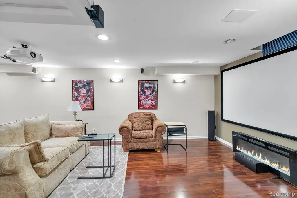 55477 Snead Drive Macomb Township MI 48042