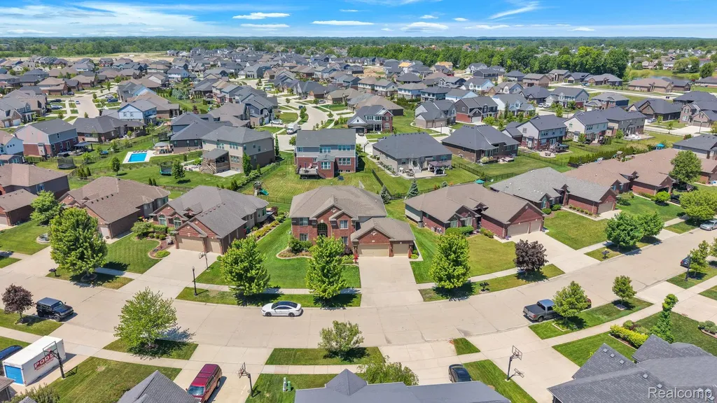 55477 Snead Drive Macomb Township MI 48042