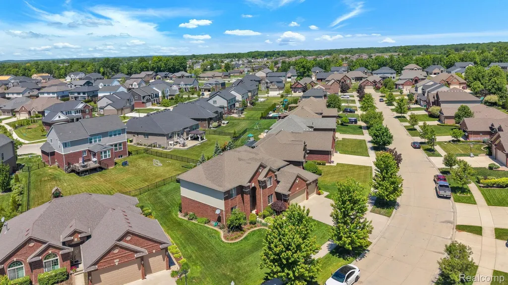 55477 Snead Drive Macomb Township MI 48042