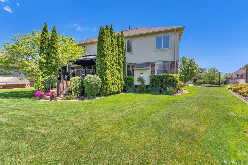 55477 Snead Drive Macomb Township MI 48042