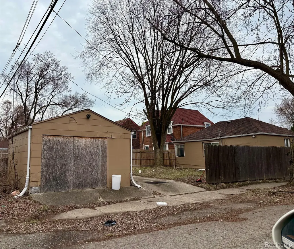 11205 Kennebec Street Detroit City MI 48205