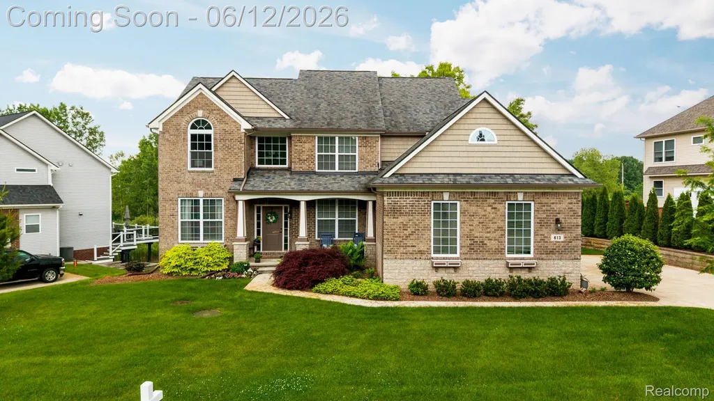 613 Olivia Drive Milford Charter Township MI 48381