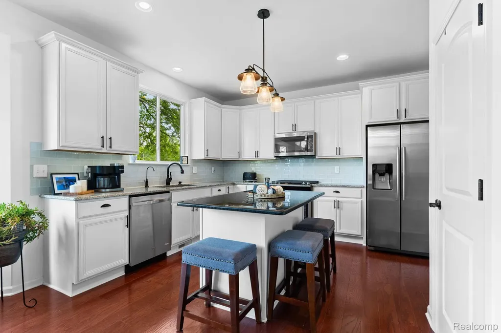 613 Olivia Drive Milford Charter Township MI 48381