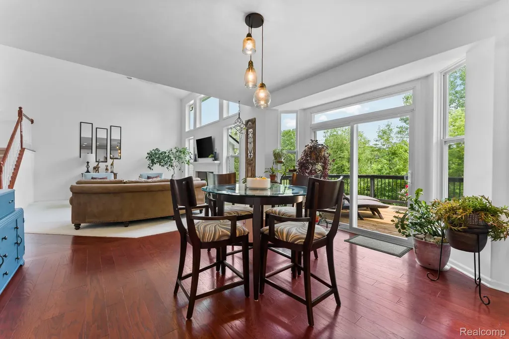 613 Olivia Drive Milford Charter Township MI 48381