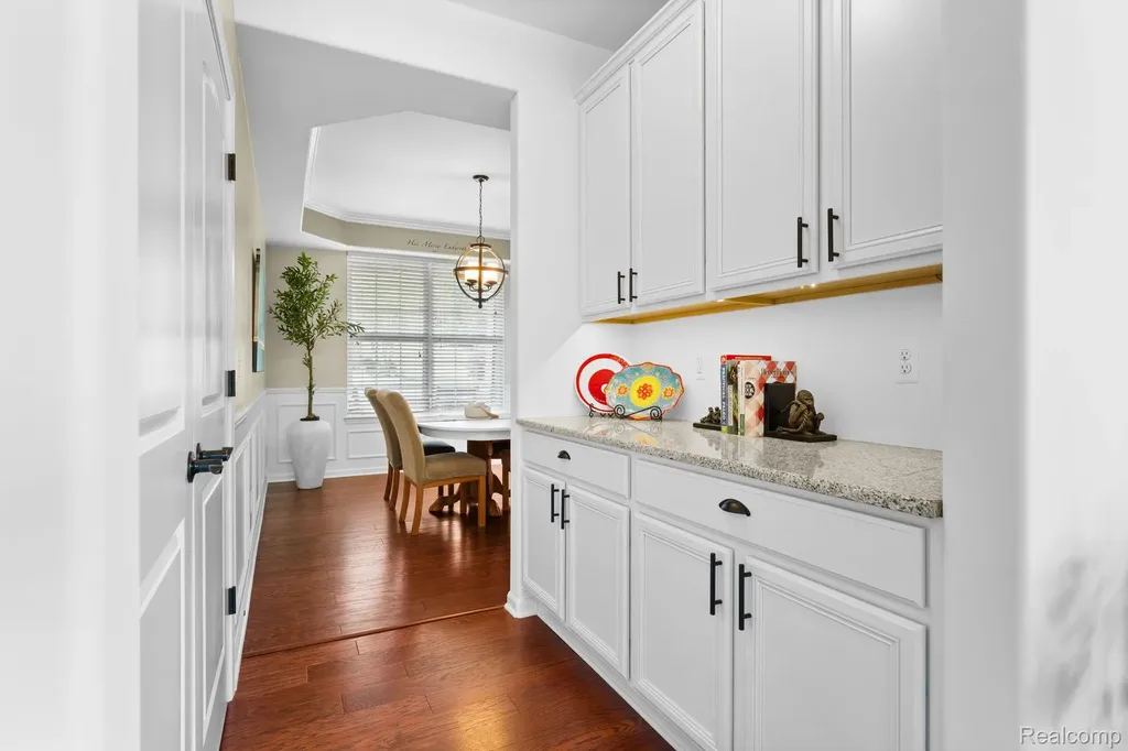 613 Olivia Drive Milford Charter Township MI 48381
