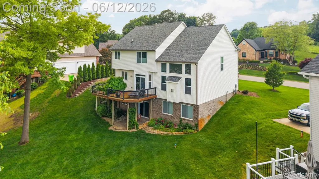 613 Olivia Drive Milford Charter Township MI 48381