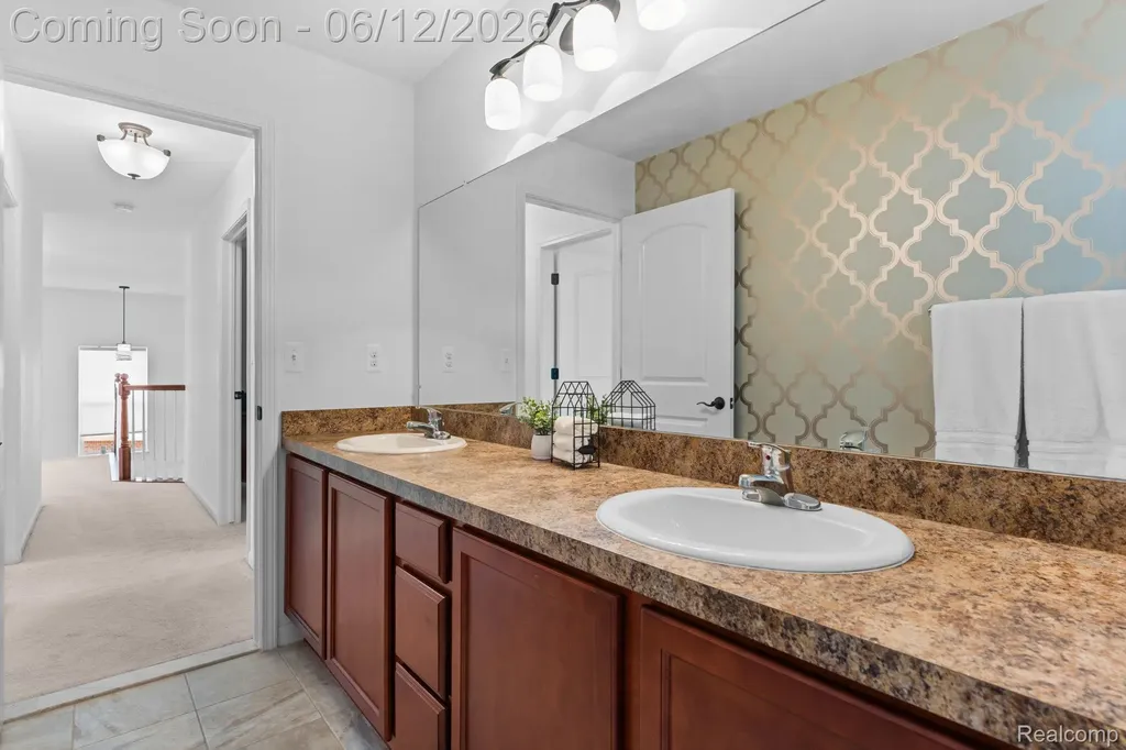 613 Olivia Drive Milford Charter Township MI 48381