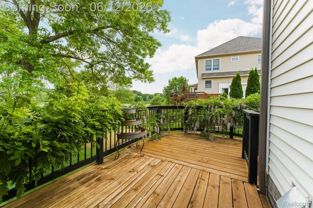 613 Olivia Drive Milford Charter Township MI 48381