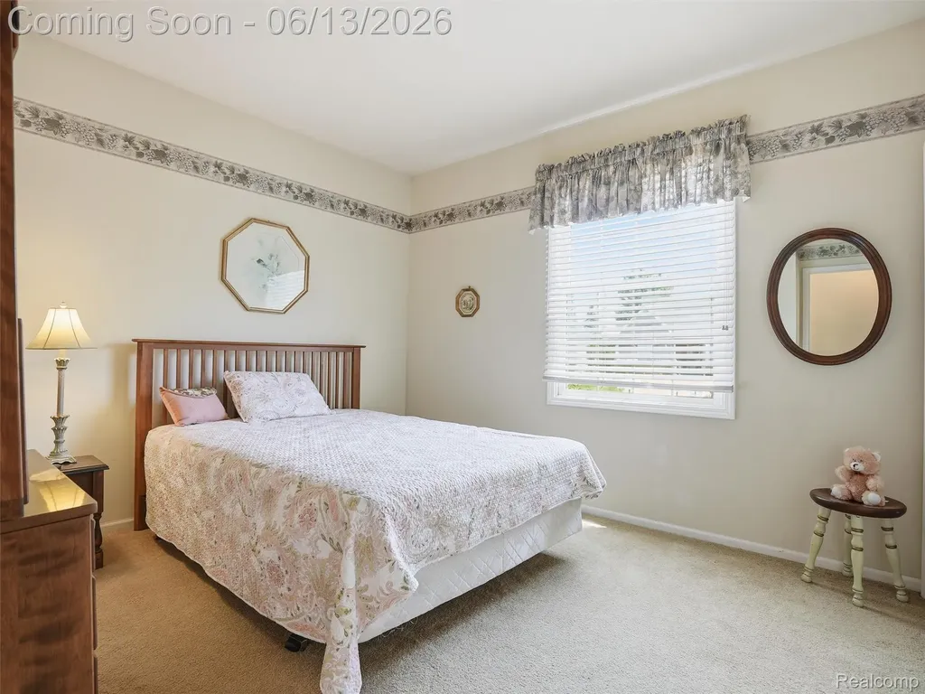 59759 Glacier Ridge N Washington Township MI 48094