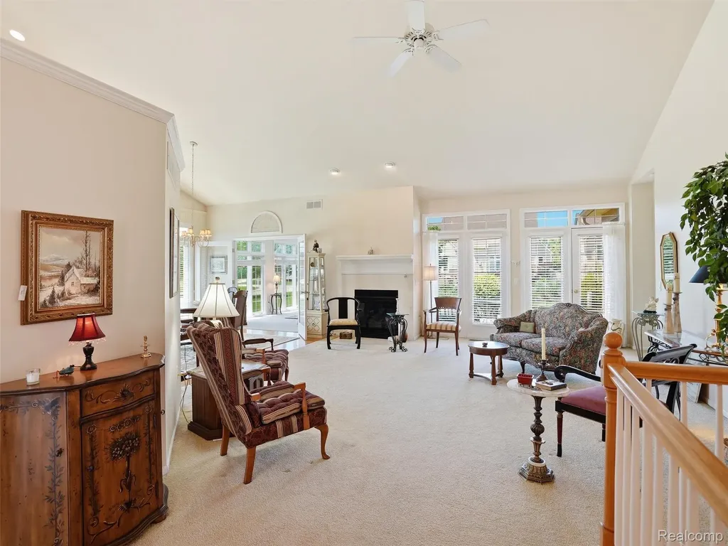 59759 Glacier Ridge N Washington Township MI 48094
