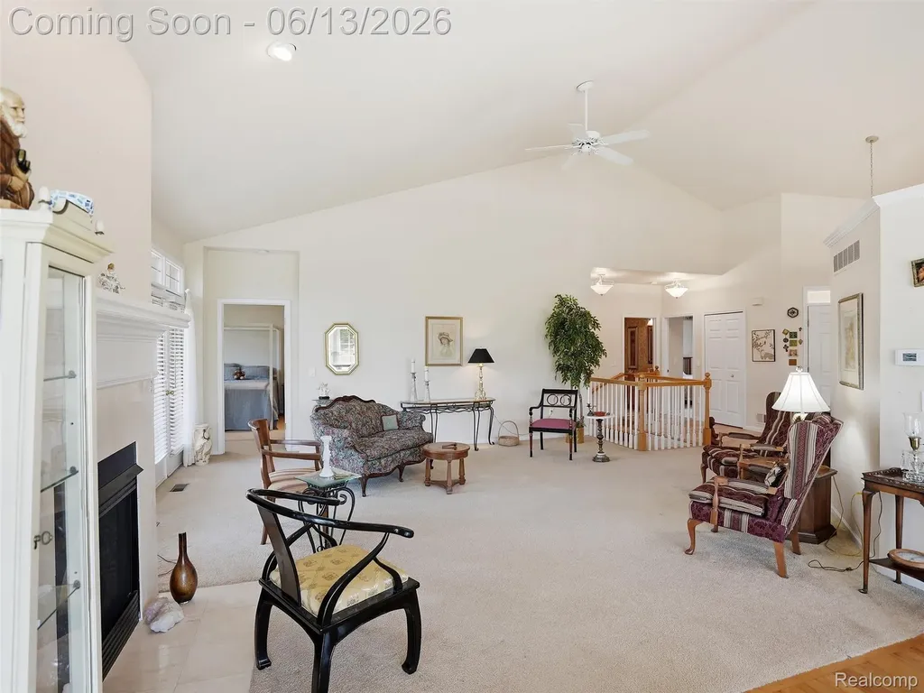 59759 Glacier Ridge N Washington Township MI 48094