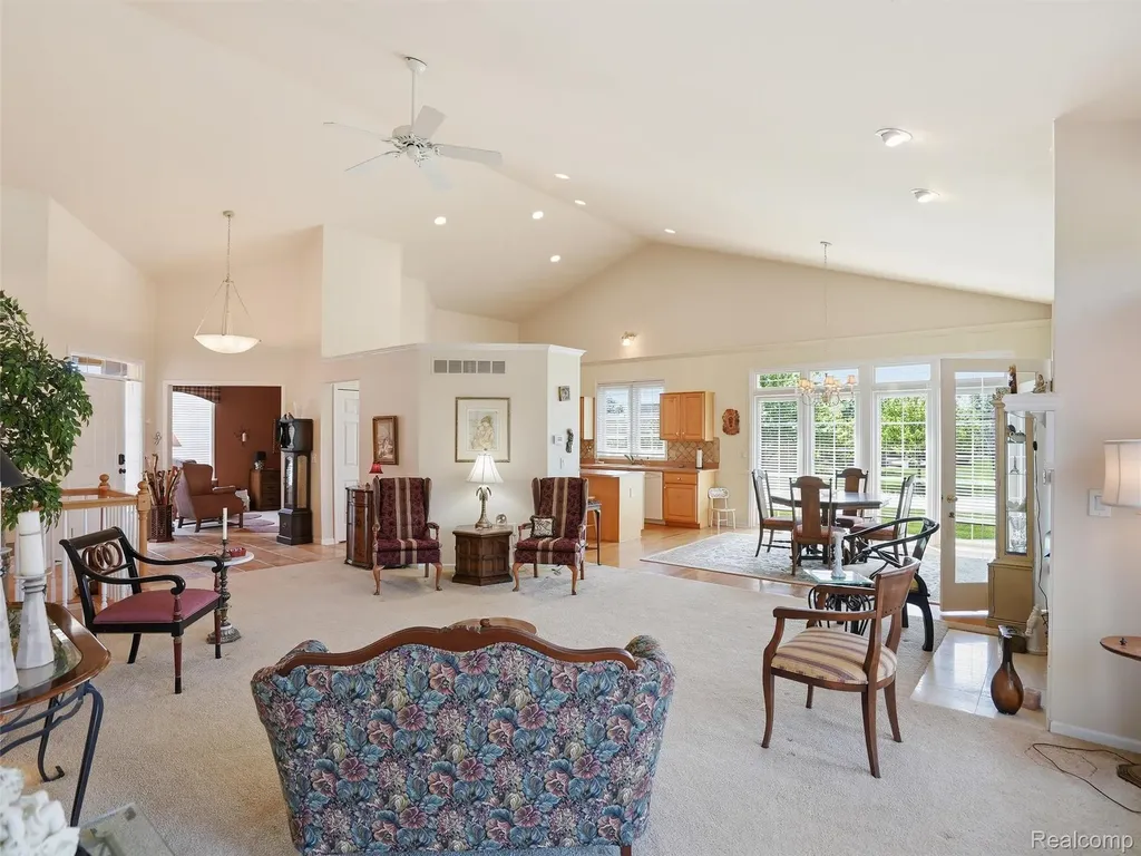 59759 Glacier Ridge N Washington Township MI 48094