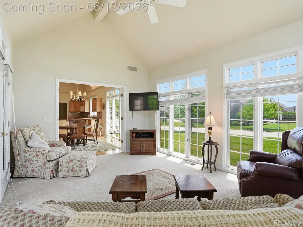 59759 Glacier Ridge N Washington Township MI 48094