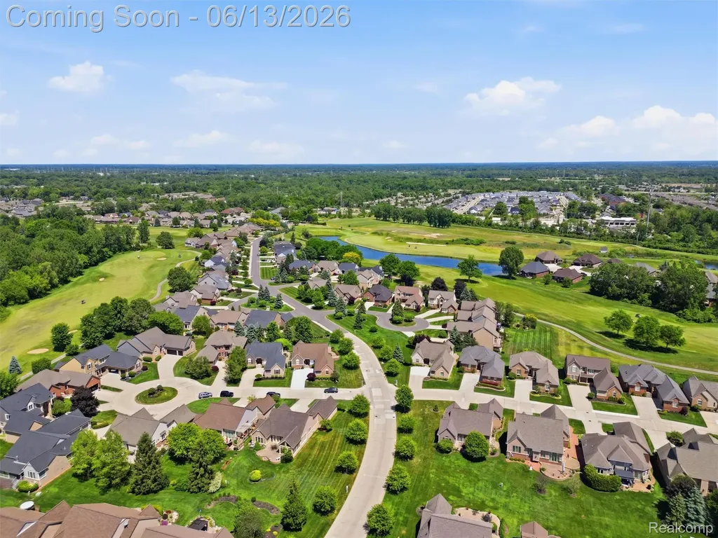59759 Glacier Ridge N Washington Township MI 48094