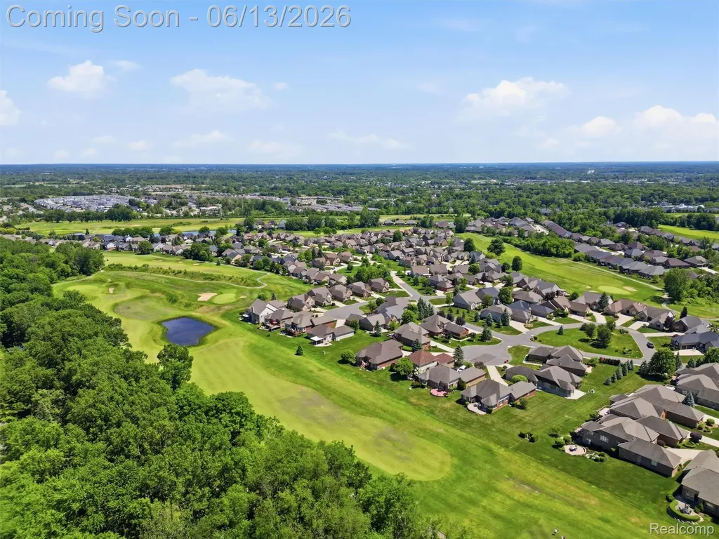 59759 Glacier Ridge N Washington Township MI 48094