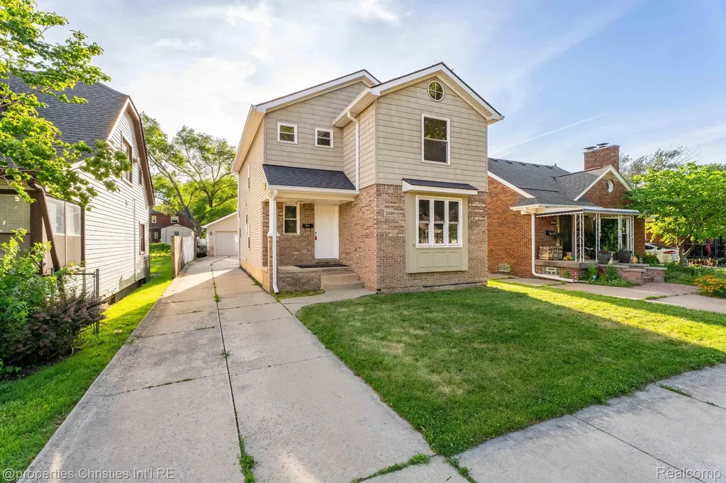 23389 Easterling Avenue Hazel Park City MI 48030