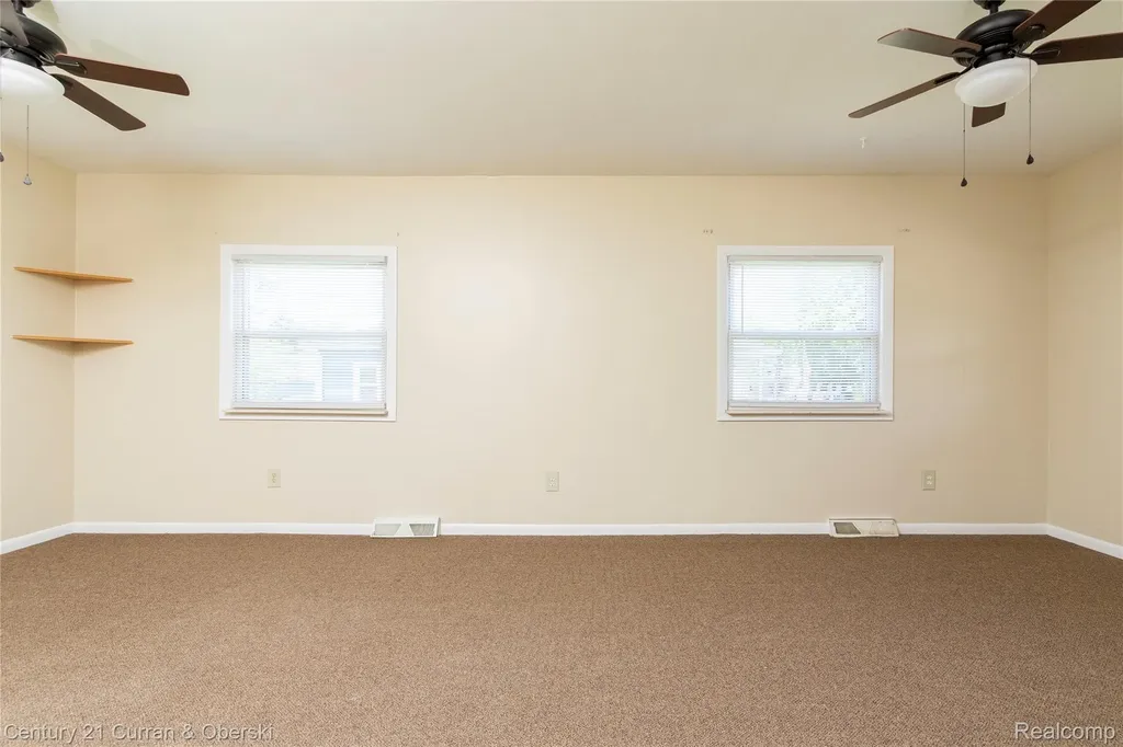 1463 Reo Avenue Lincoln Park City MI 48146