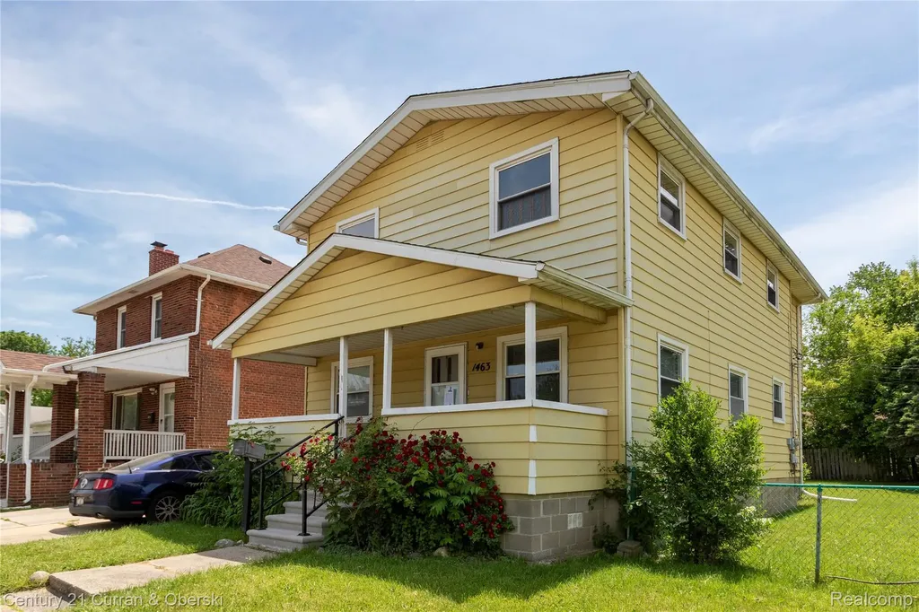 1463 Reo Avenue Lincoln Park City MI 48146
