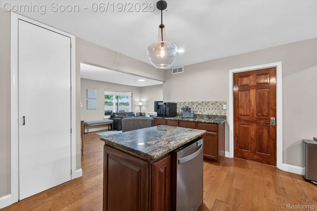 9259 Silverside Green Oak Township MI 48178