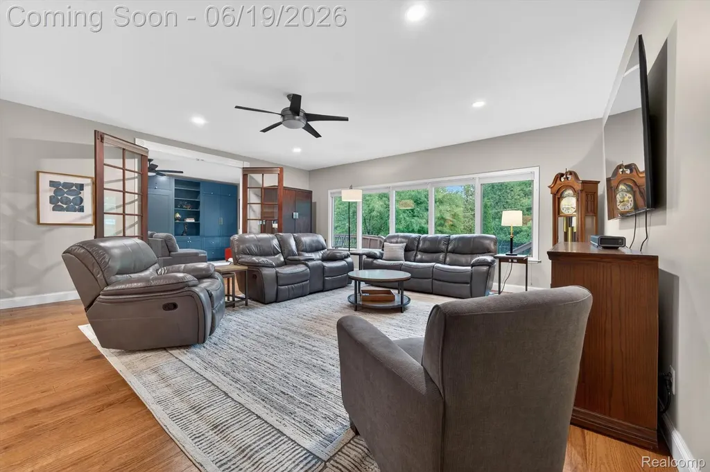 9259 Silverside Green Oak Township MI 48178