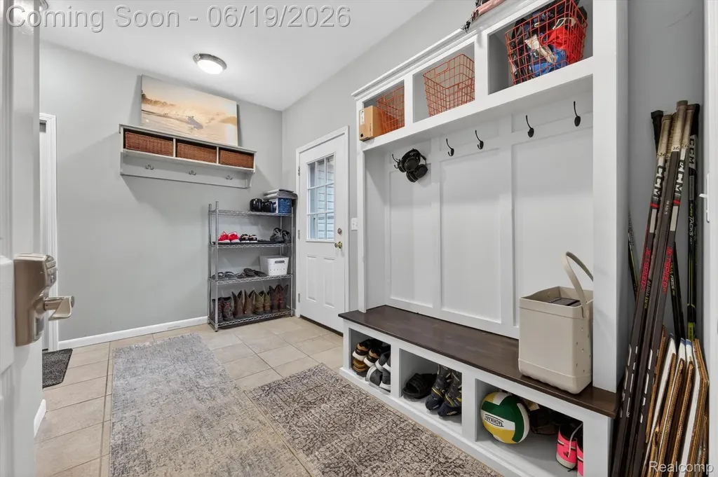 9259 Silverside Green Oak Township MI 48178