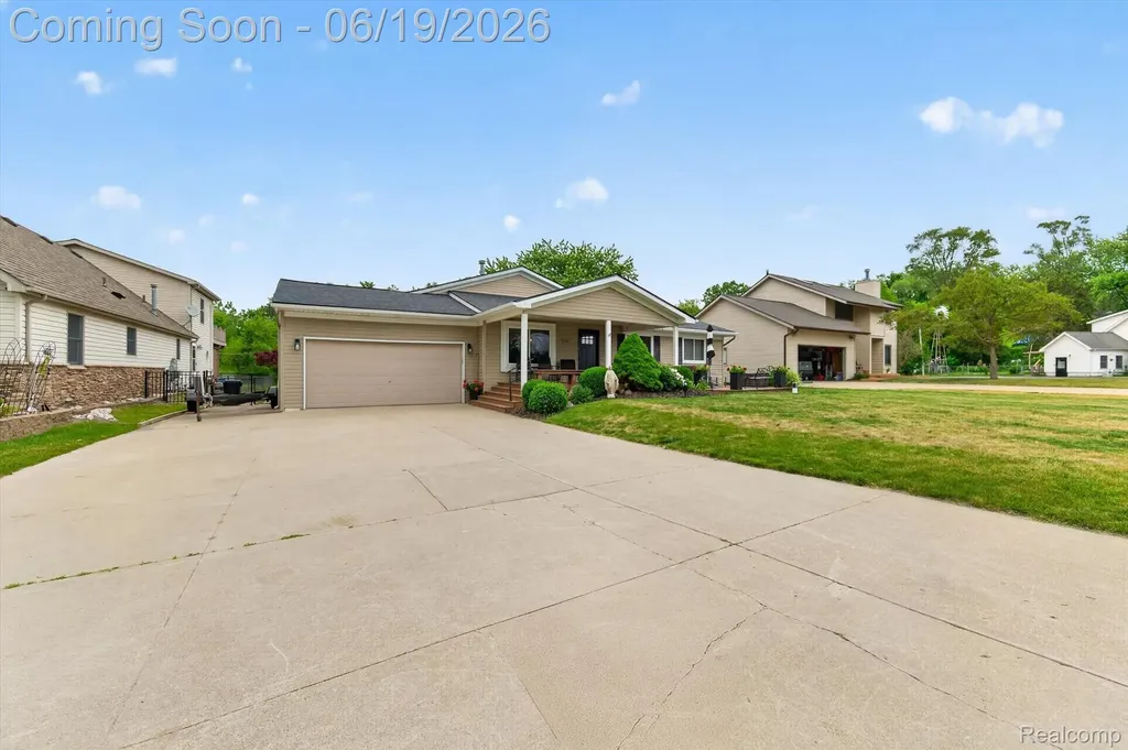 9259 Silverside Green Oak Township MI 48178