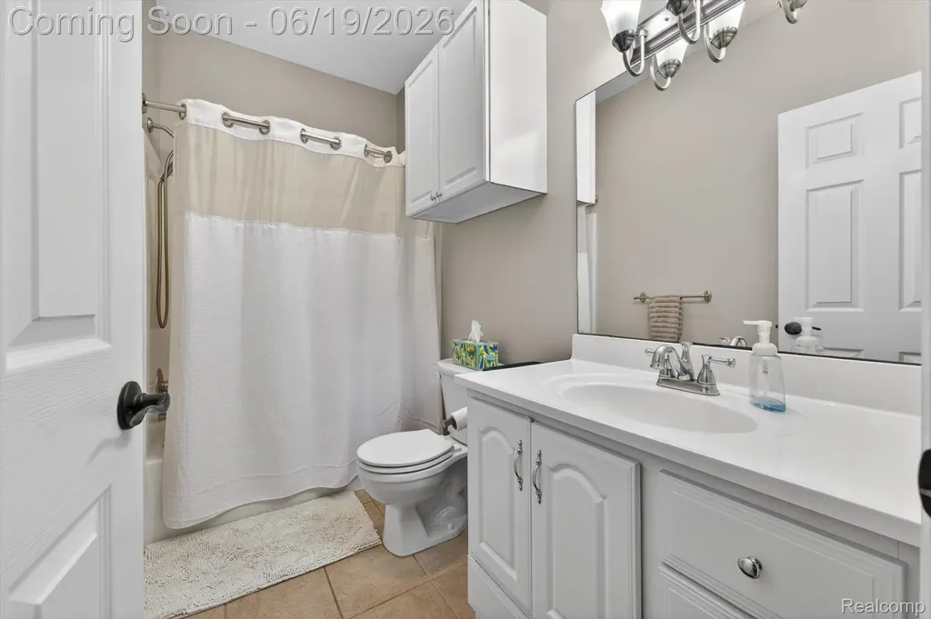 9259 Silverside Green Oak Township MI 48178