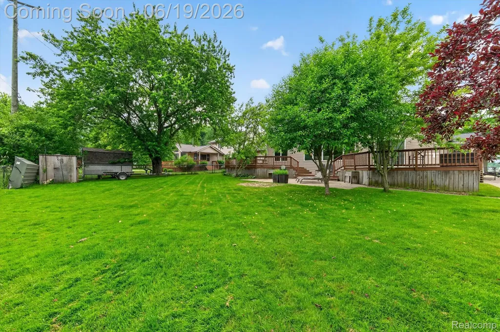 9259 Silverside Green Oak Township MI 48178
