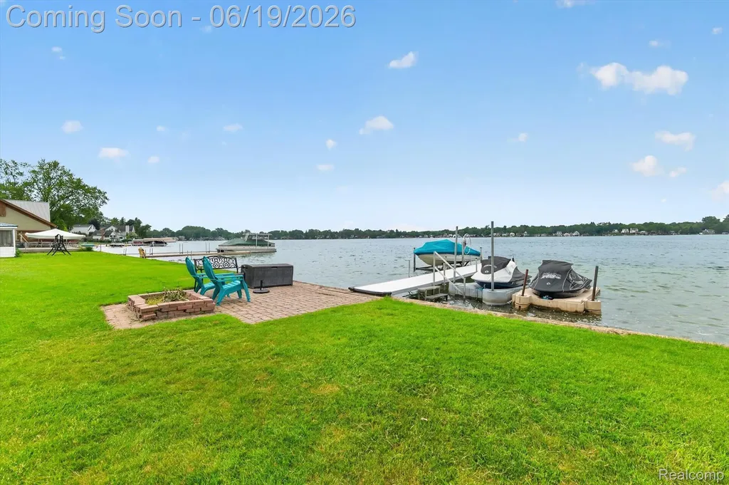 9259 Silverside Green Oak Township MI 48178