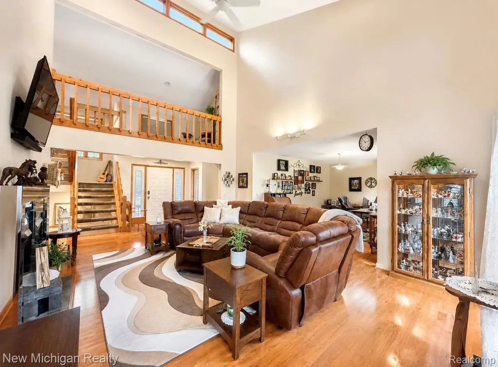 7156 River Road Flushing Charter Township MI 48433
