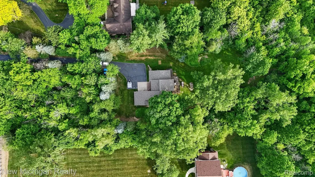 7156 River Road Flushing Charter Township MI 48433