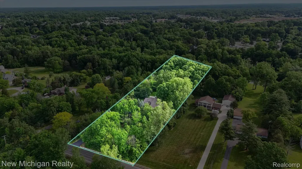 7156 River Road Flushing Charter Township MI 48433