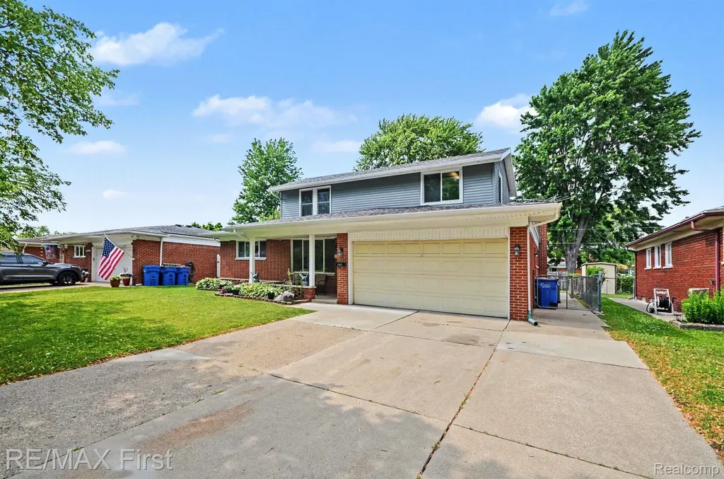 13455 Darryl Drive Warren City MI 48088