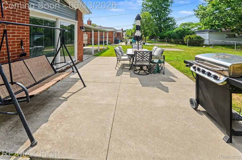 13455 Darryl Drive Warren City MI 48088