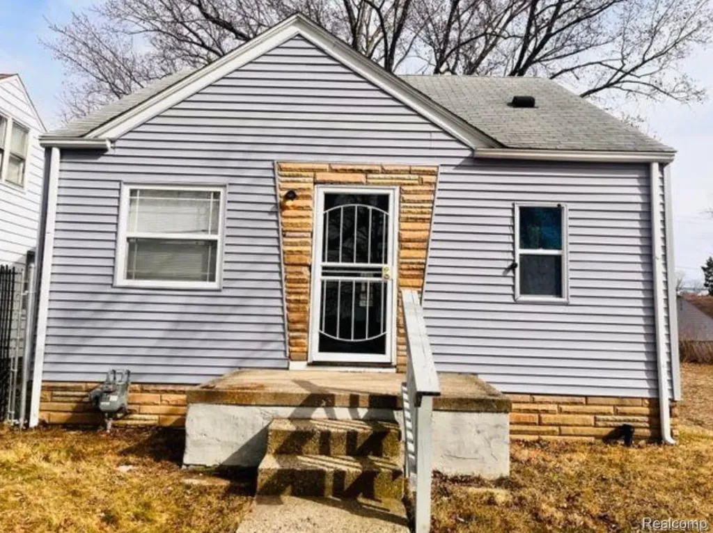 18918 Dresden Street Detroit City MI 48205