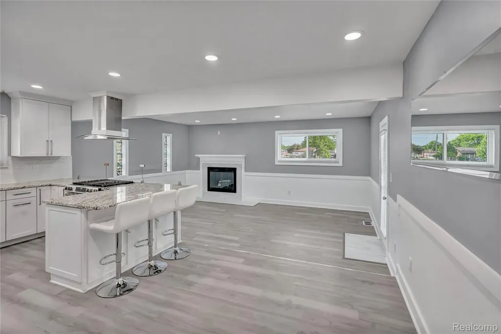 13612 Canterbury Drive Sterling Heights City MI 48312