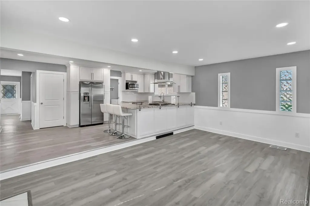 13612 Canterbury Drive Sterling Heights City MI 48312