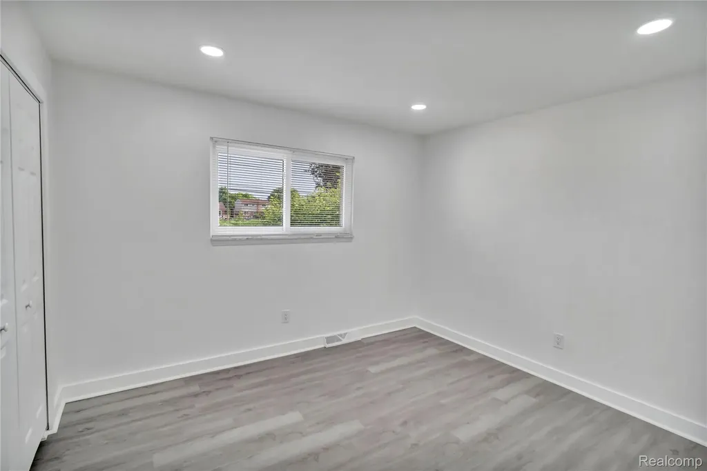 13612 Canterbury Drive Sterling Heights City MI 48312