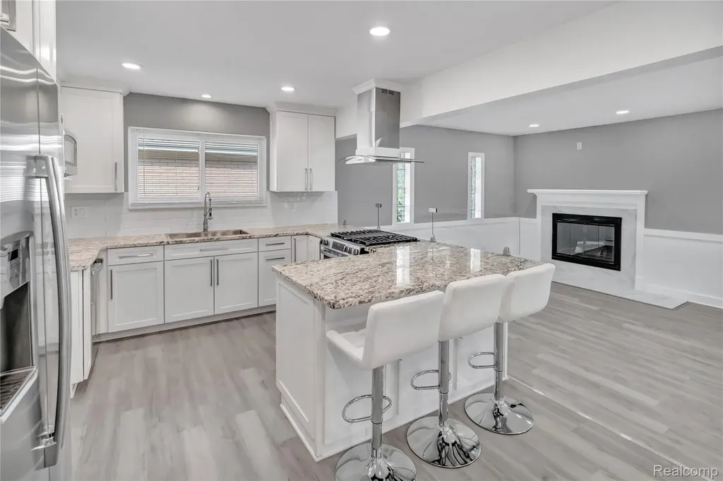 13612 Canterbury Drive Sterling Heights City MI 48312